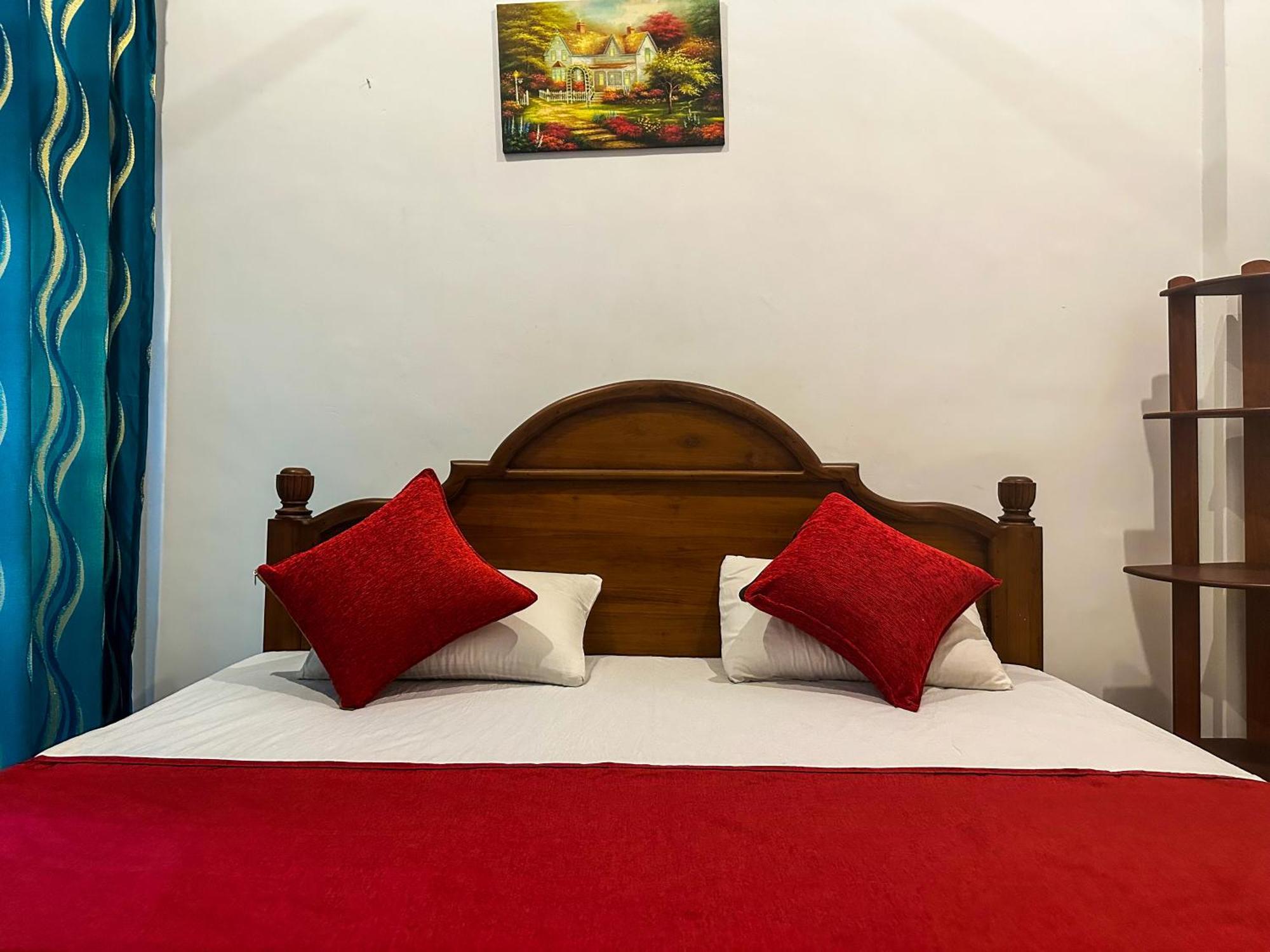 New Panda House Hotel Galle Bagian luar foto