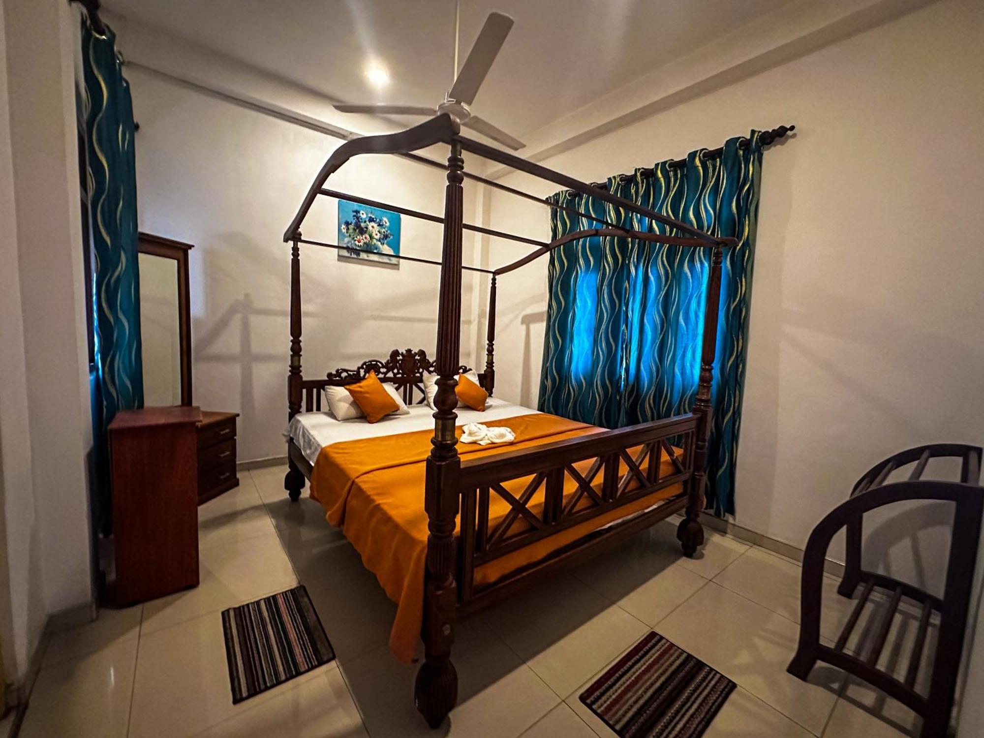 New Panda House Hotel Galle Bagian luar foto