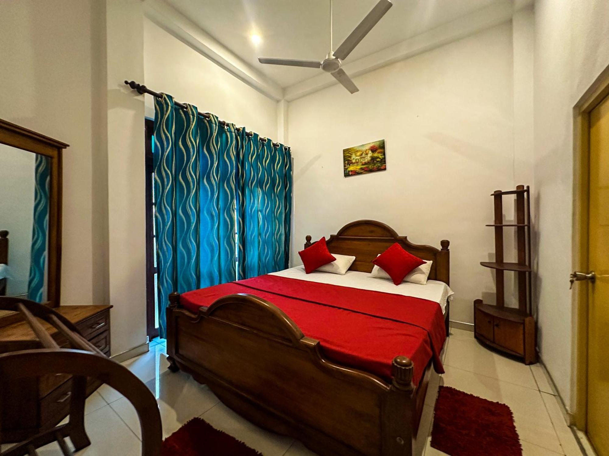 New Panda House Hotel Galle Ruang foto