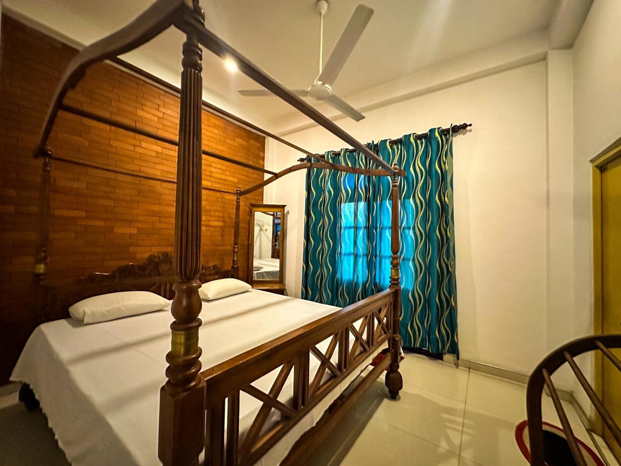 New Panda House Hotel Galle Ruang foto