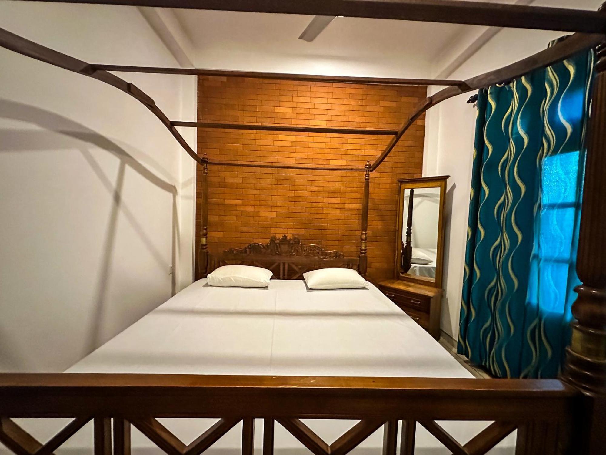 New Panda House Hotel Galle Bagian luar foto